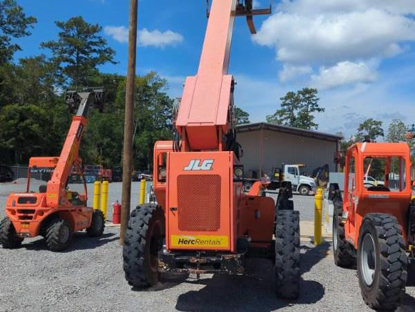 Subcategory - 10,000-10,999 Lb Telehandlers | image 0
