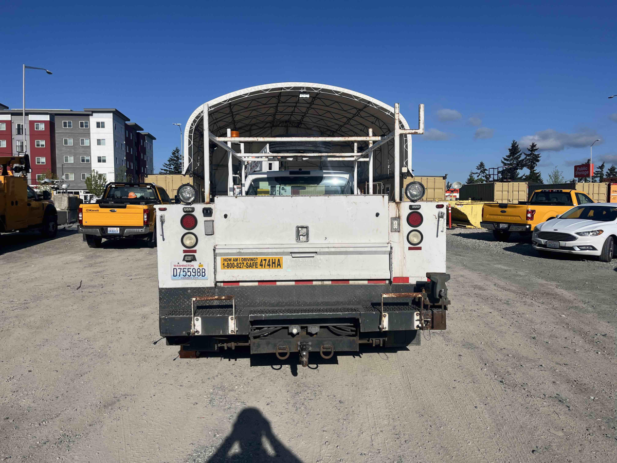 Subcategory - Utility Trucks | image 12