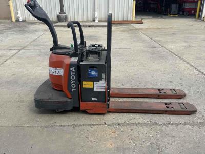 Gallery Thumbnail - Subcategory - Pallet Trucks | image 3