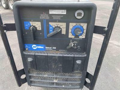 Gallery Thumbnail - Subcategory - 0-399 Amp Engine-Driven Welders | image 1