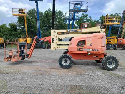 Gallery Thumbnail - Subcategory - 0-49 Ft Articulating Booms | image 1