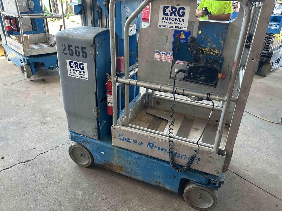 EMRG : 2008 Genie GR-15 | Empower Rental Group