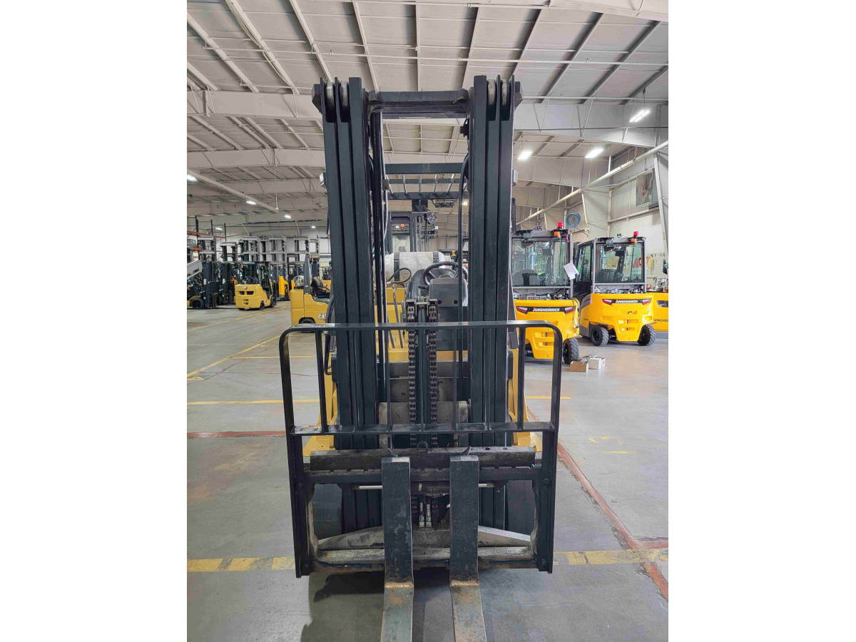 Subcategory - 0-19,999 Lb Cushion Tire Forklift Trucks | image 3