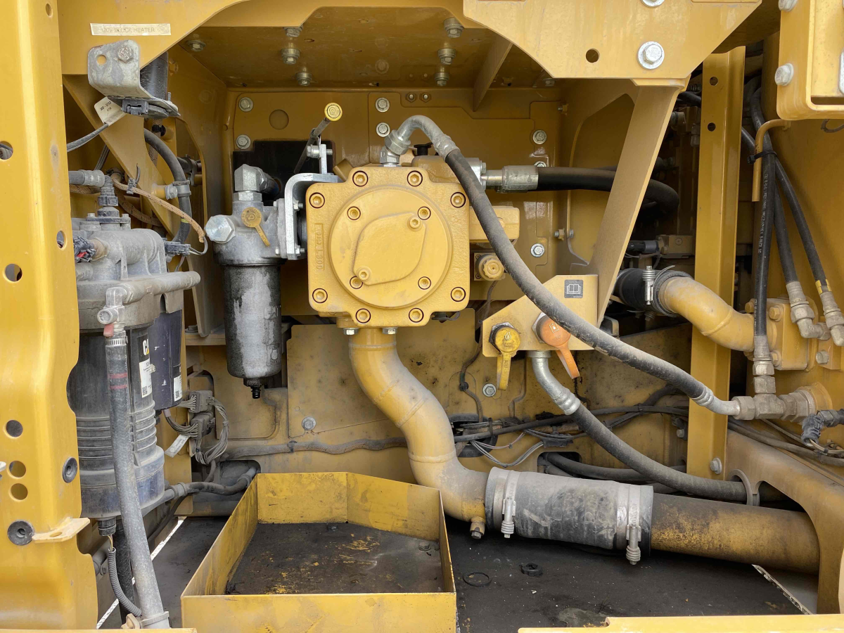 Subcategory - 45,000-74,999 Lb Excavators | image 4