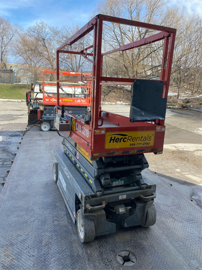 Subcategory - 19+ Ft Electric Scissor Lifts | image 2