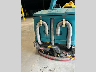 Gallery Thumbnail - Subcategory - Ride-On Sweepers And Brooms | image 2