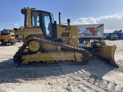 Gallery Thumbnail - Subcategory - 115-179 HP Crawler Dozers | image 3