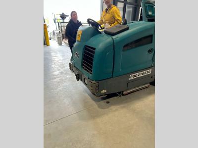 Gallery Thumbnail - Subcategory - Ride-On Sweepers And Brooms | image 1