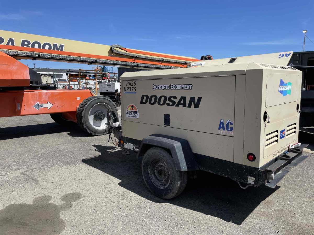 Detail Photo - 2013 IR Doosan P425/HP375 T4i | image 1