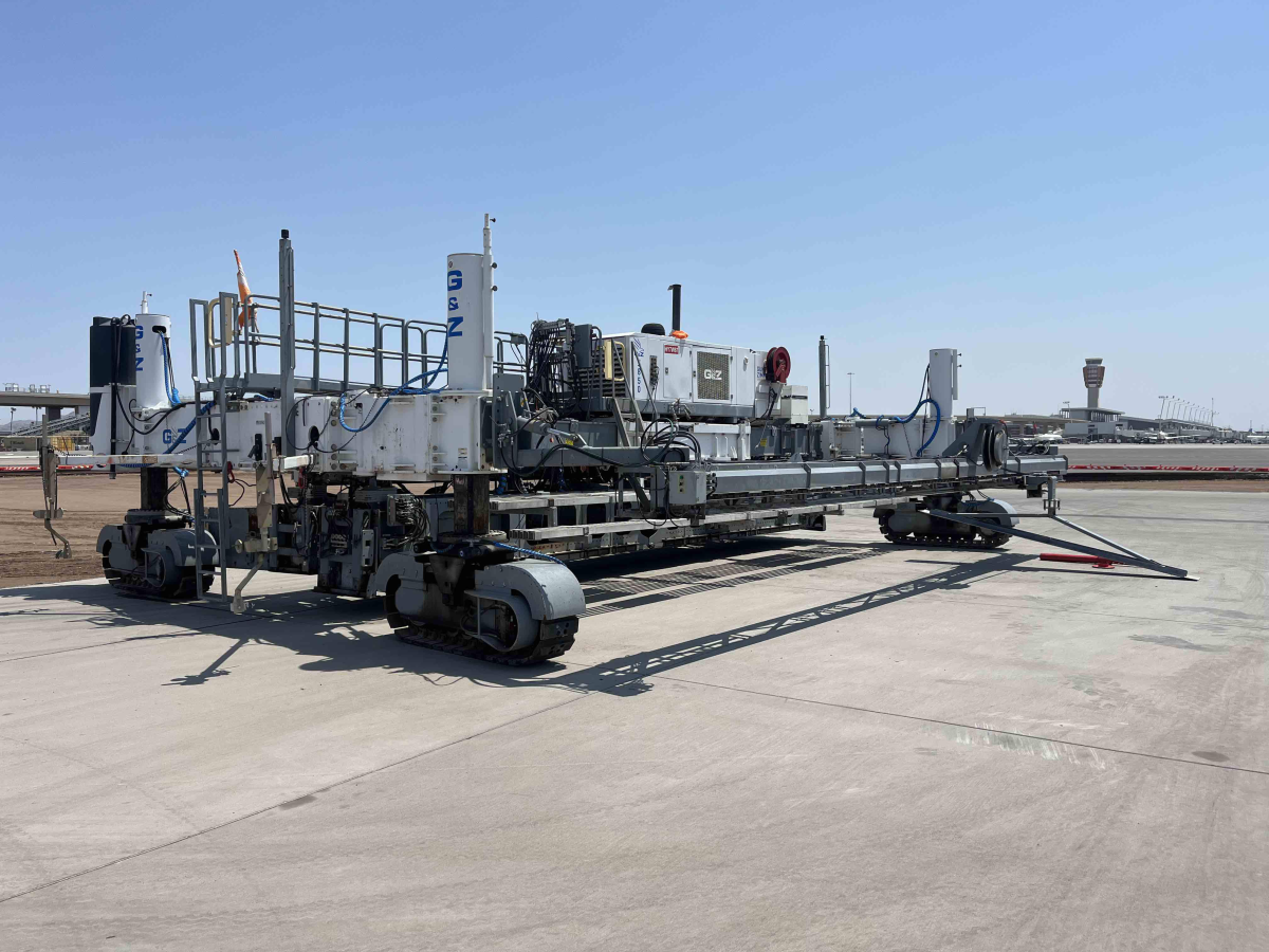 Subcategory - Concrete Paving Equipment | image 1