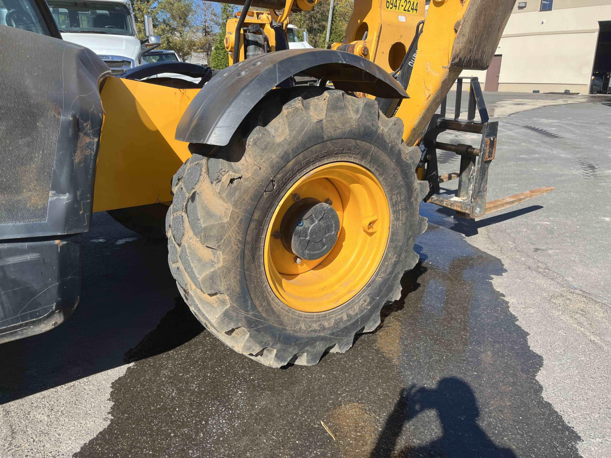 Subcategory - 10,000-10,999 Lb Telehandlers | image 15