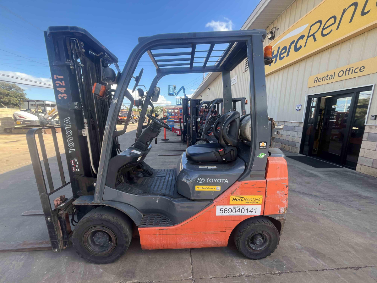 Subcategory - 0-19,999 Lb Pneumatic Tire Forklift Trucks | image 1