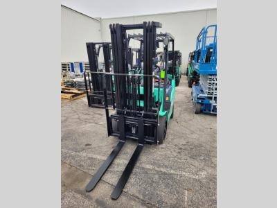 Gallery Thumbnail - Subcategory - 0-19,999 Lb Cushion Tire Forklift Trucks | image 1