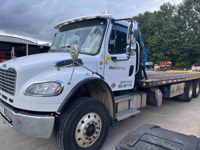 Detail Photo - 2018 Freightliner M2106