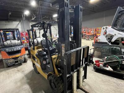 Gallery Thumbnail - Subcategory - 0-19,999 Lb Cushion Tire Forklift Trucks | image 1