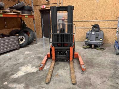 Gallery Thumbnail - Subcategory - Walk-Behind Electric Stackers | image 1