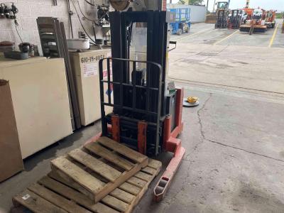 Gallery Thumbnail - Subcategory - Walk-Behind Electric Stackers | image 2