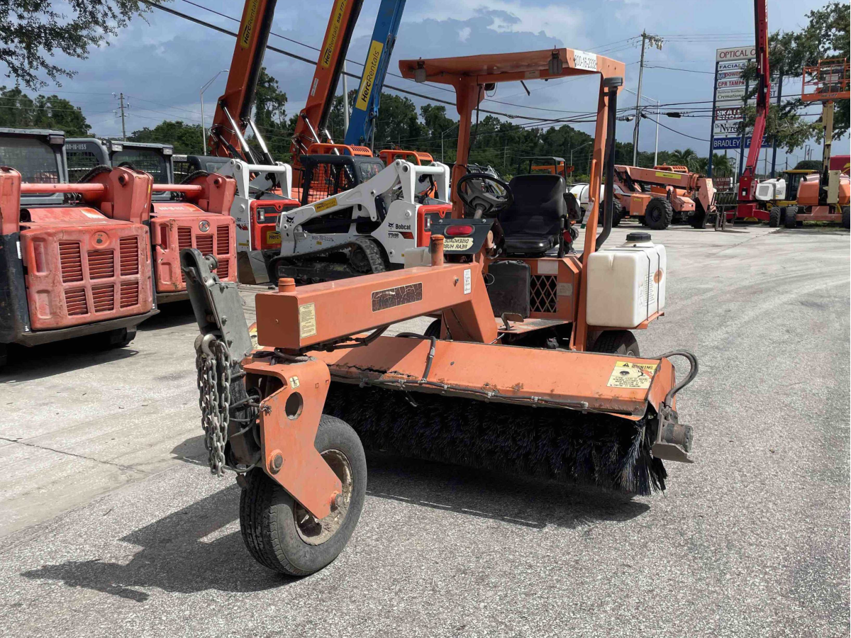 Subcategory - Ride-On Sweepers And Brooms | image 1