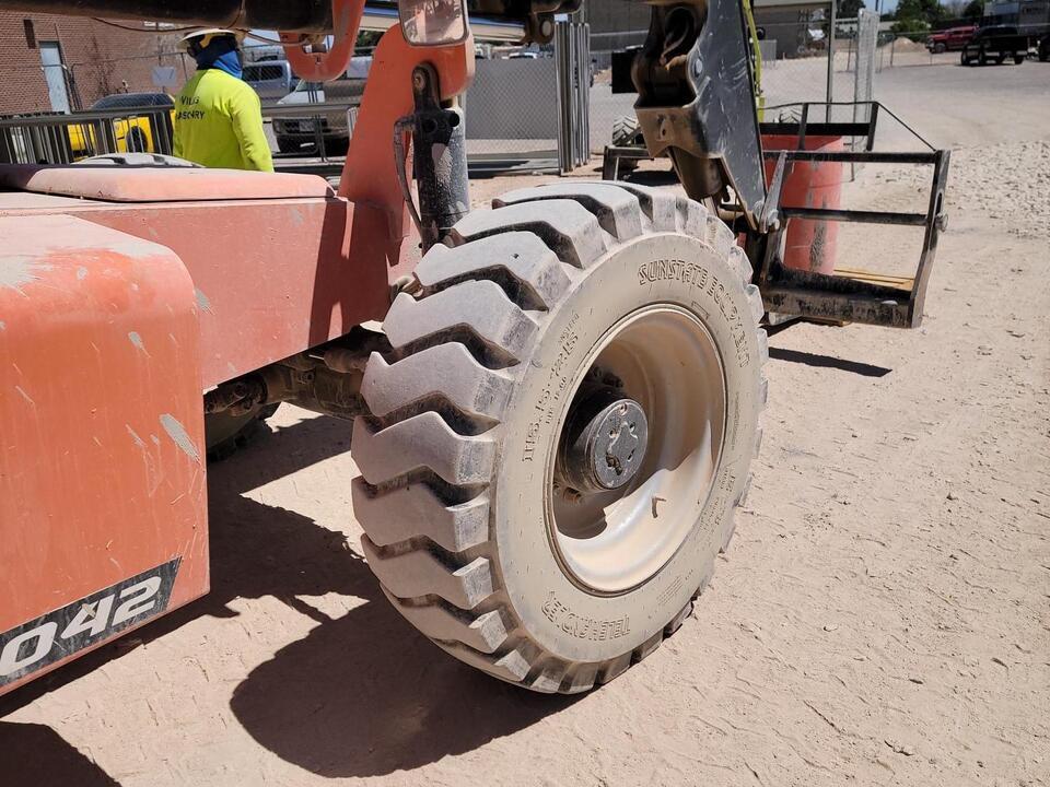 2017 SkyTrak 8042 Telehandlers | Sunstate Equipment Co.