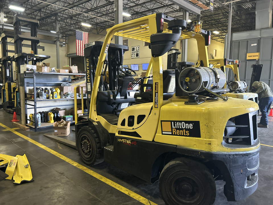 2018 Hyster H80FT Forklift Trucks | LiftOne