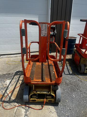 Subcategory - Self-Propelled Mast Lifts | image 3