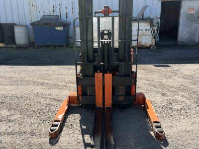 Gallery Thumbnail - Subcategory - Walk-Behind Electric Stackers | image 2