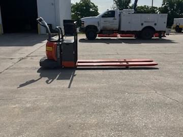 Subcategory - Pallet Trucks | image 1
