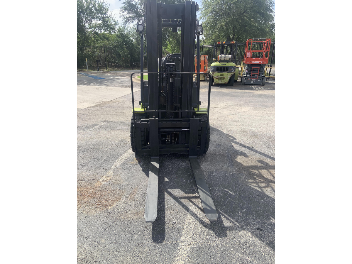 Subcategory - 0-19,999 Lb Pneumatic Tire Forklift Trucks | image 4