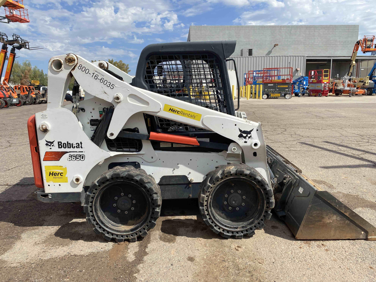 Detail Photo - 2017 Bobcat S650 | image 4