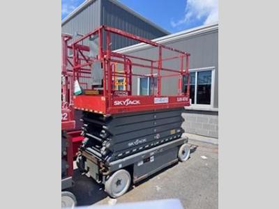 Gallery Thumbnail - Subcategory - 19+ Ft Electric Scissor Lifts | image 1