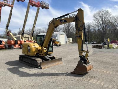 Gallery Thumbnail - Subcategory - 9,500-24,999 Lb Mini Excavators | image 2