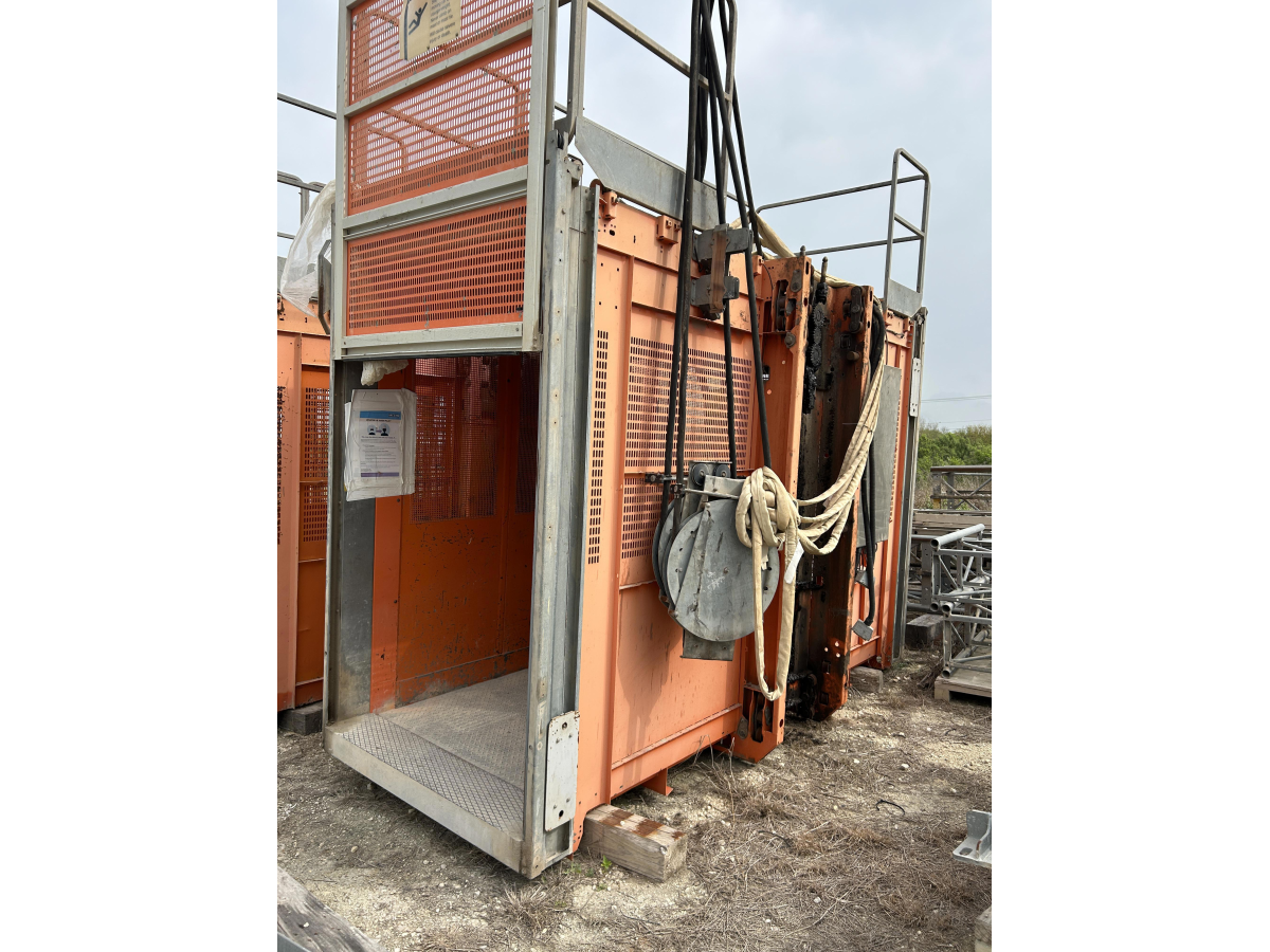 Subcategory - Personnel And Material Hoists | image 0