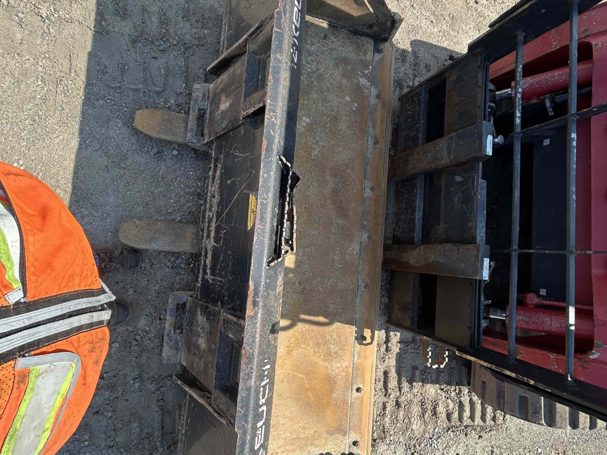 Subcategory - 2,000+ Lb Compact Track Loaders | image 8