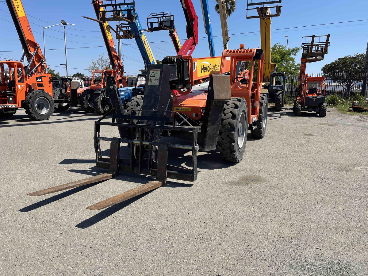 Subcategory - 10,000-10,999 Lb Telehandlers | image 1