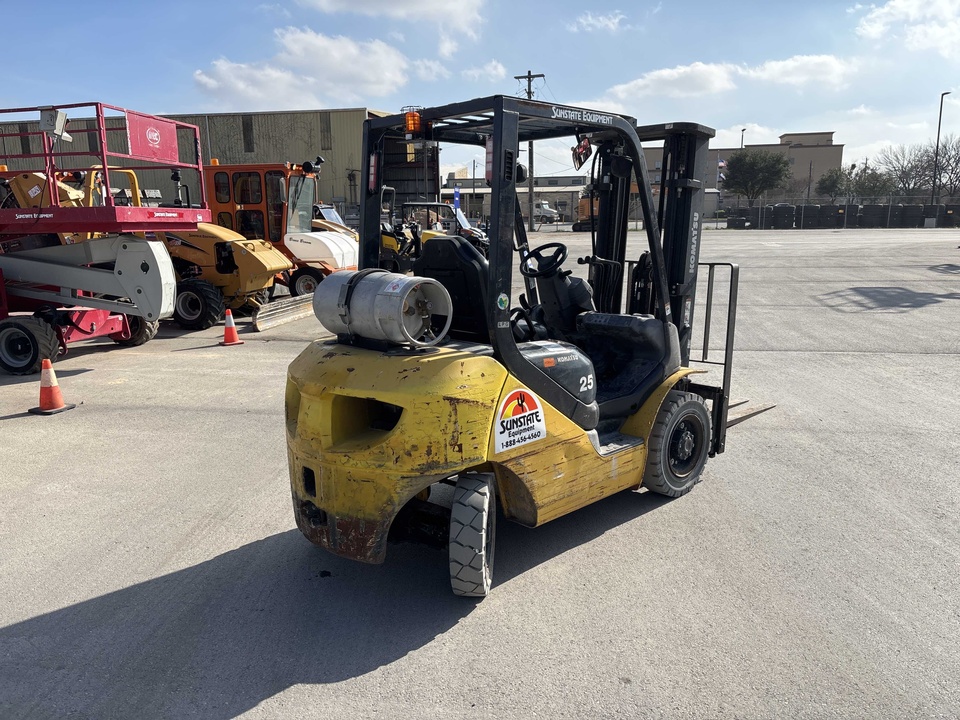 2015 Komatsu FG25T-11 Forklift Trucks | Sunstate Equipment Co.