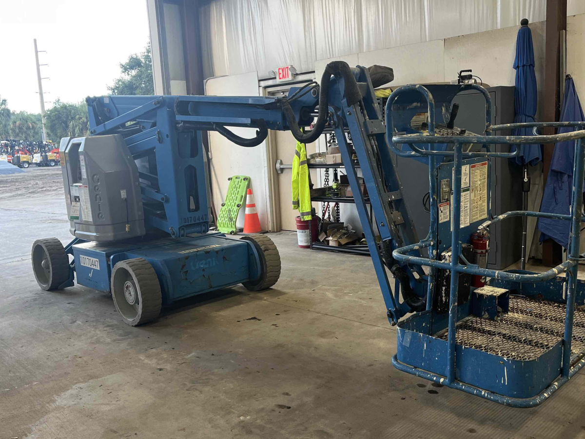Subcategory - 0-39 Ft Electric Articulating Booms | image 1