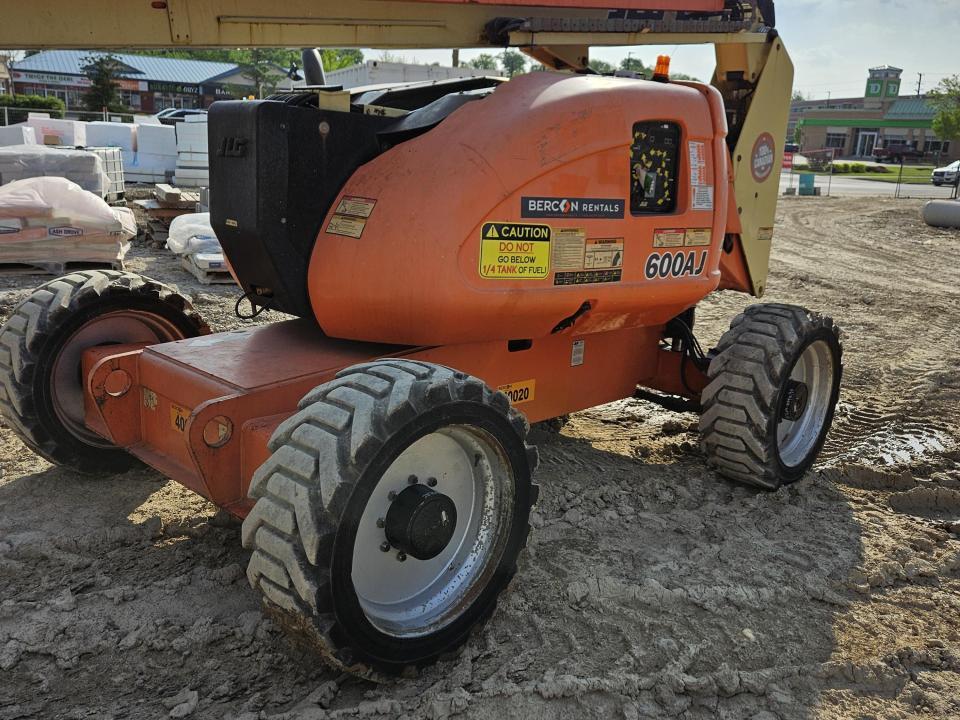 2013 JLG 600AJ | Bercon Rentals