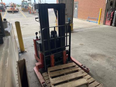 Gallery Thumbnail - Subcategory - Walk-Behind Electric Stackers | image 3