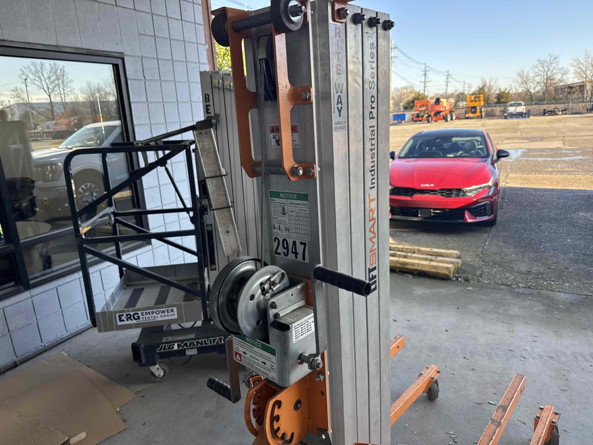 Subcategory - Material Lifts | image 2