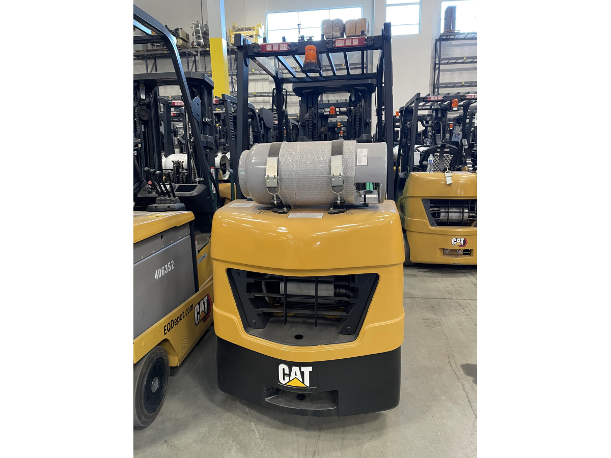 Subcategory - 0-19,999 Lb Cushion Tire Forklift Trucks | image 1