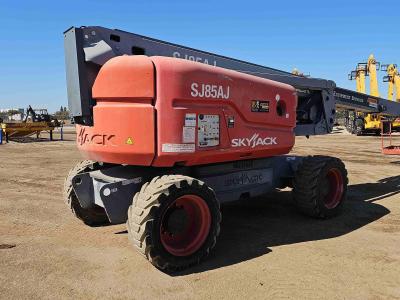 Gallery Thumbnail - Subcategory - 80-129 Ft Articulating Booms | image 3