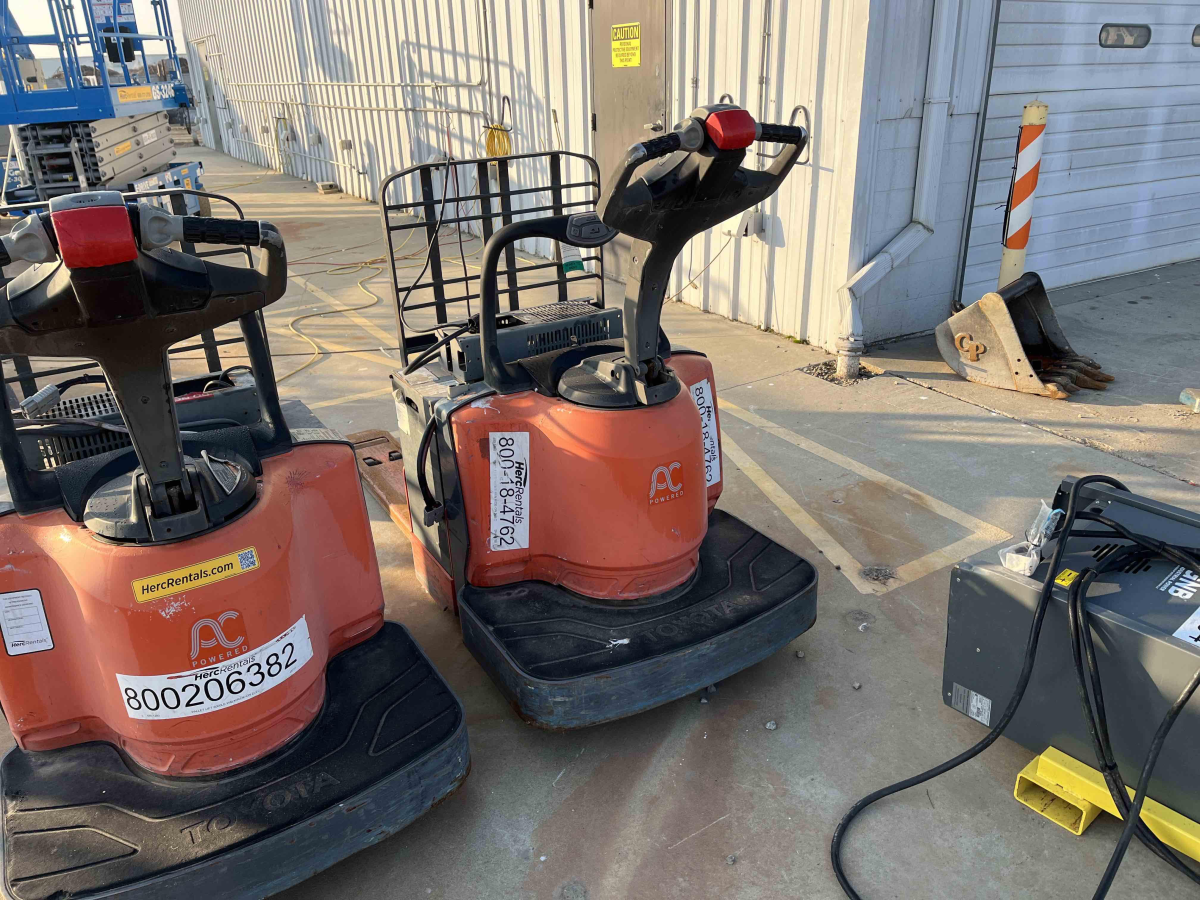 Subcategory - Pallet Trucks | image 0