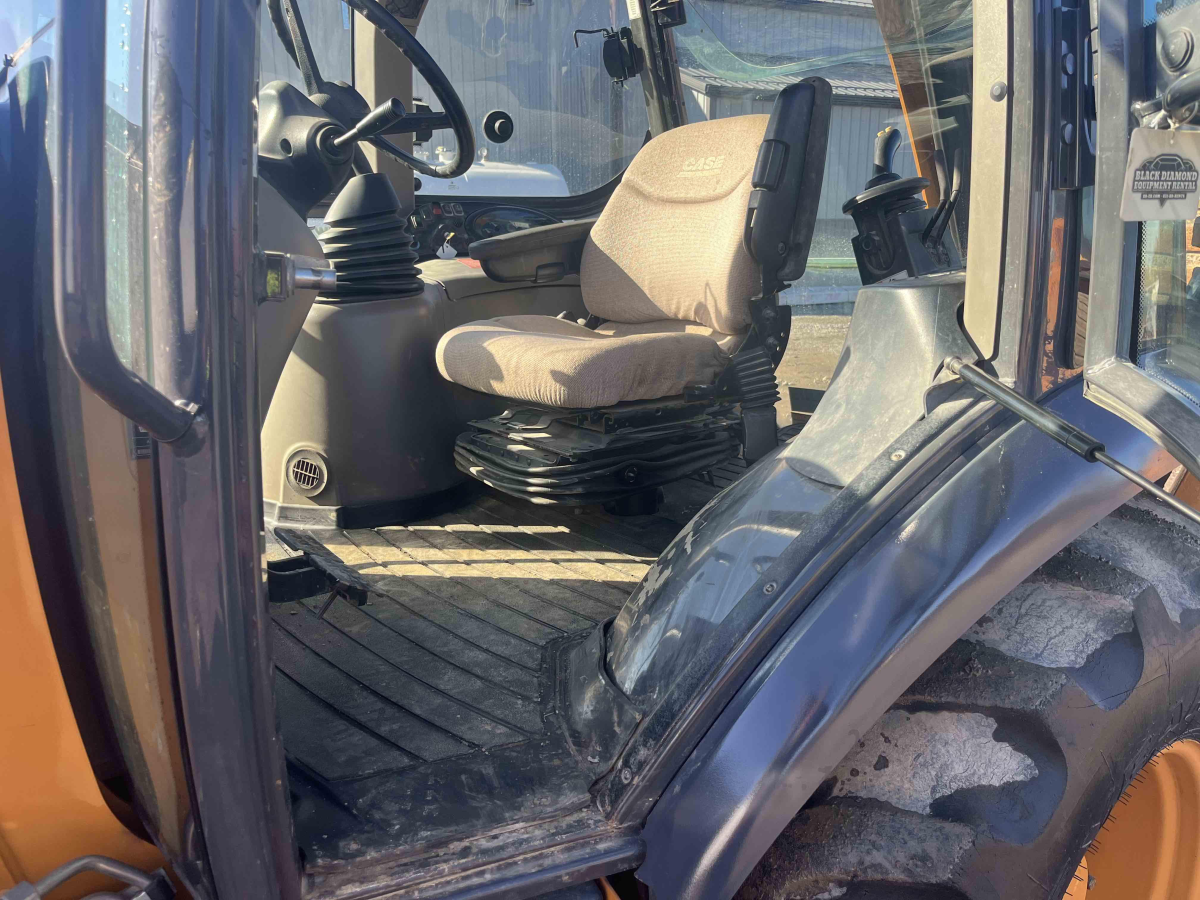 Subcategory - 70+ HP Backhoe Loaders | image 5