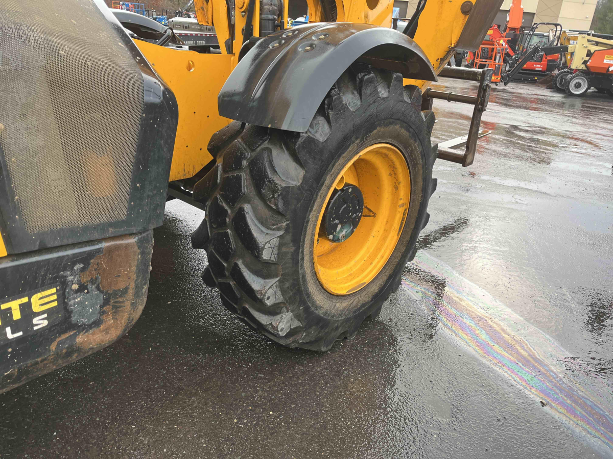 Subcategory - 10,000-10,999 Lb Telehandlers | image 14