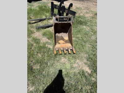 Gallery Thumbnail - Subcategory - 70+ HP Backhoe Loaders | image 3