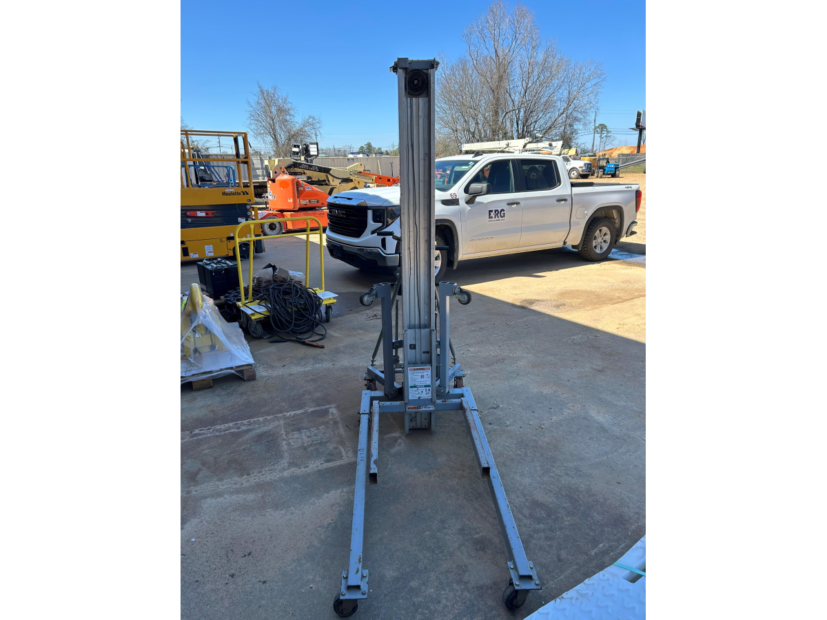 Subcategory - Material Lifts | image 1