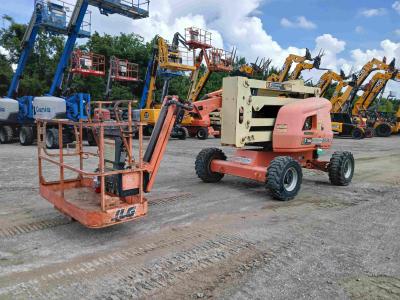 Gallery Thumbnail - Subcategory - 0-49 Ft Articulating Booms | image 3