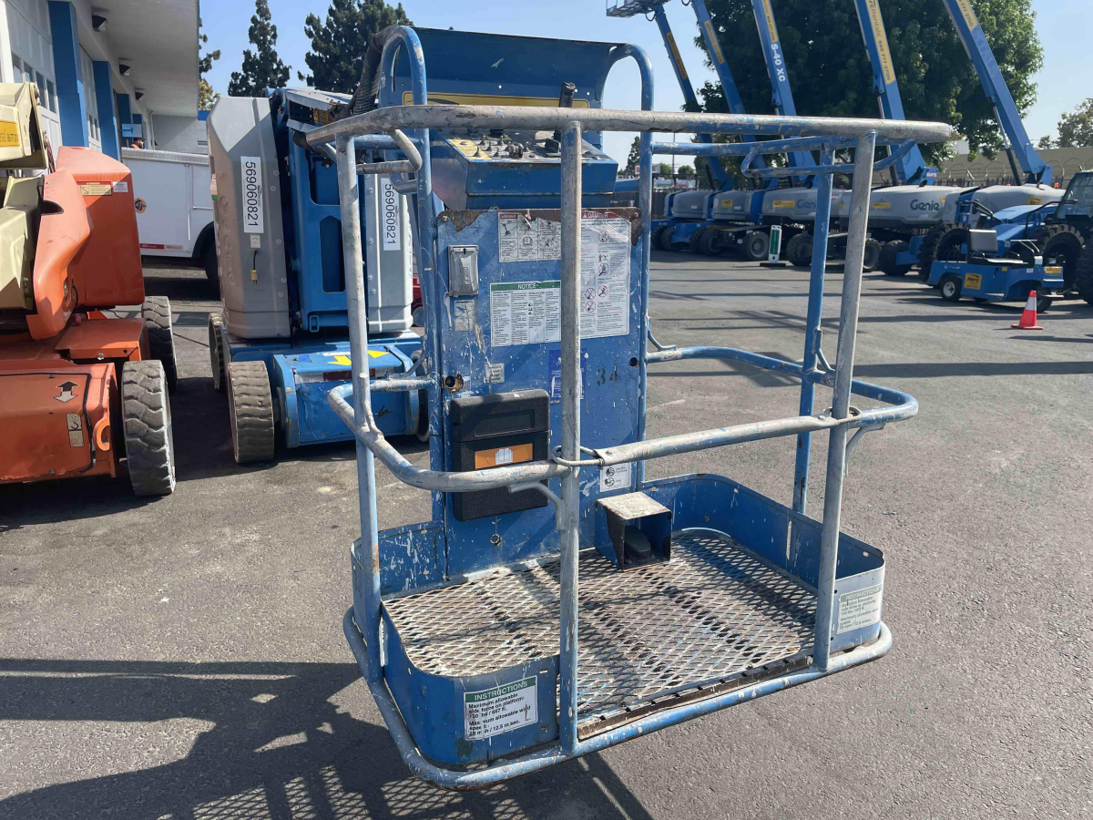 Subcategory - 0-39 Ft Electric Articulating Booms | image 1