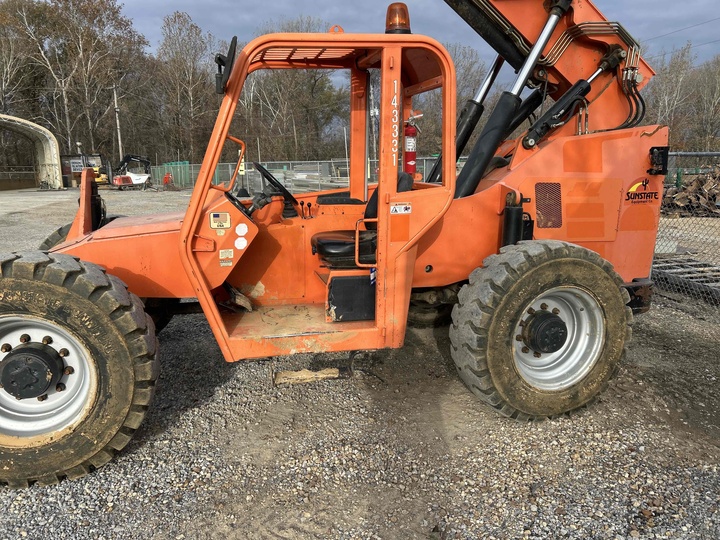 2015 SkyTrak 8042 Telehandlers | Sunstate Equipment Co.