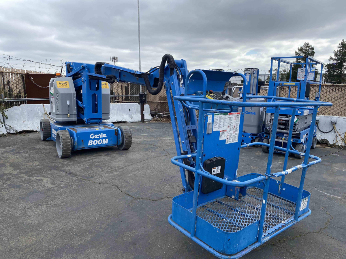 Subcategory - 0-39 Ft Electric Articulating Booms | image 0